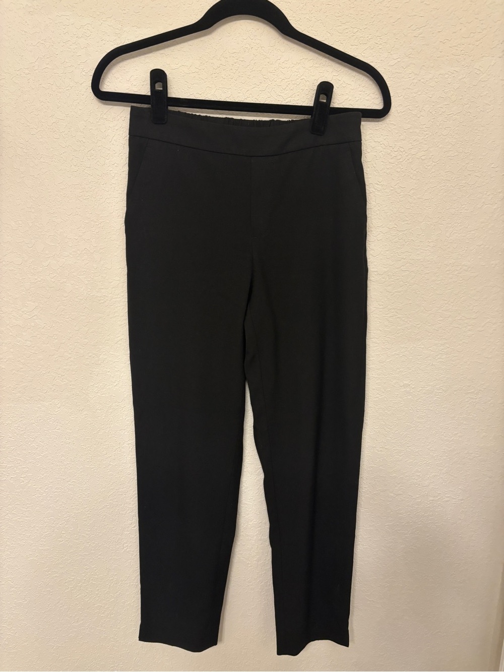 Banana Republic Black Ankle-Length Pull-On Pants